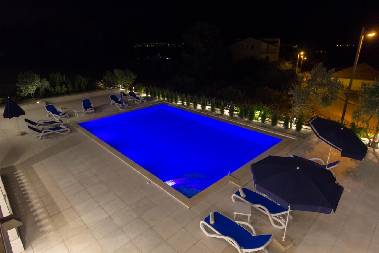 Apartments Villa Tramonto Seget Vranjica Dış mekan fotoğraf