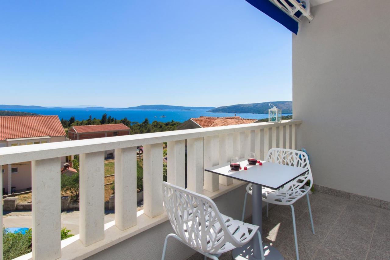 Apartments Villa Tramonto Seget Vranjica Dış mekan fotoğraf